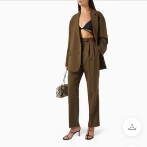 The Frankie Shop
Brown Bea Straight-leg. Size XS L 23" Cropped
